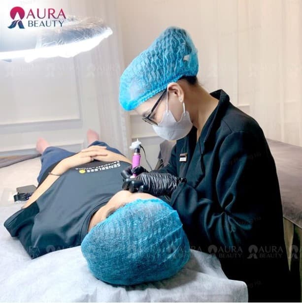 Đội ngũ kỹ thuật viên chuyên môn cao tại Aura