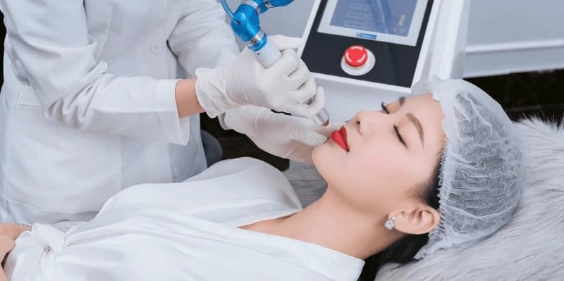 Phun môi nano và collagen sẽ có những sự khác biệt rõ rệt