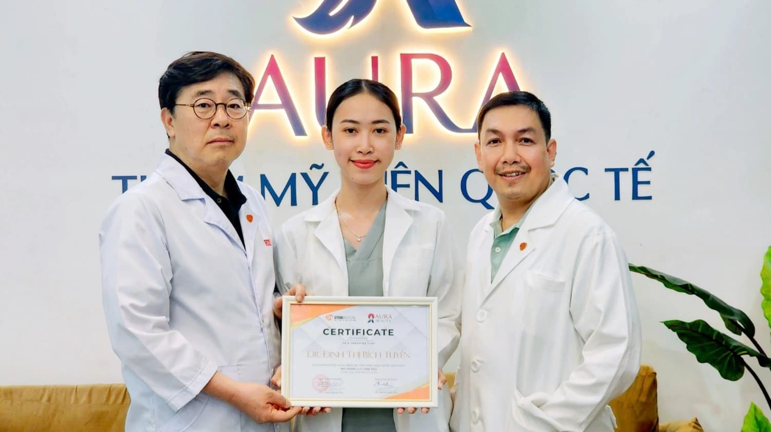 Đội ngũ bác sĩ chuyên nghiệp, dày dặn kinh nghiệm tại thẩm mỹ viện Aura