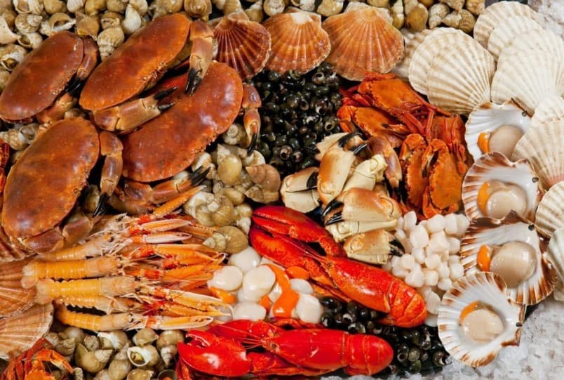 Hải sản, tôm, cua và trứng có nguy cơ gây dị ứng và viêm nhiễm