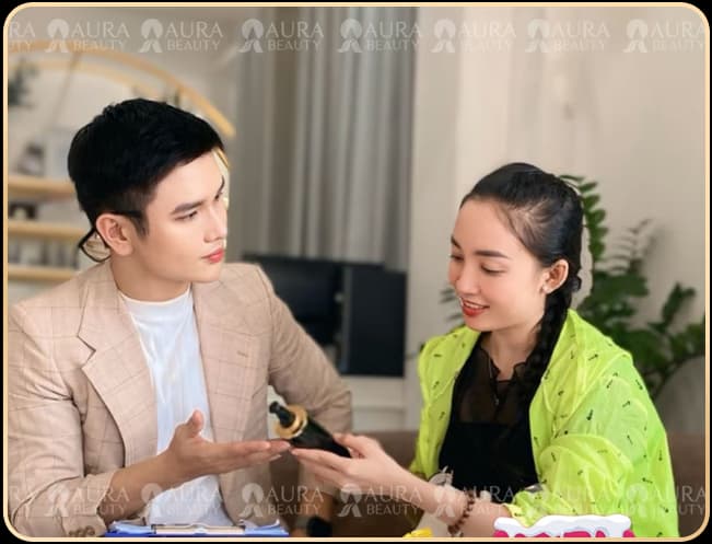 Khách hàng hài lòng tại Aura Beauty 4